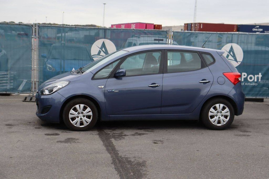 Passenger car Hyundai ix20 Diesel 77hp 2013 (Margin)