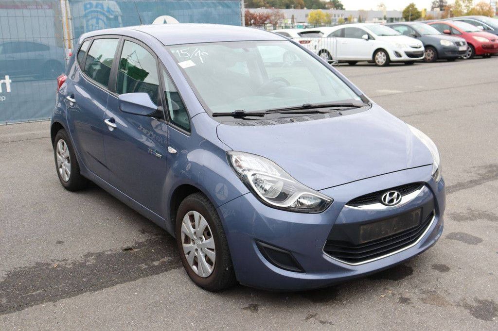 Passenger car Hyundai ix20 Diesel 77hp 2013 (Margin)