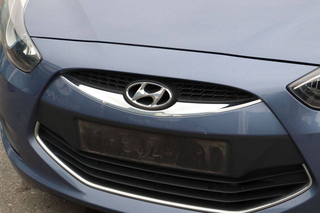 Passenger car Hyundai ix20 Diesel 77hp 2013 (Margin)
