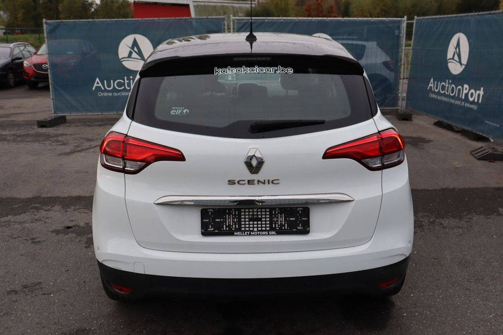 Passenger car Renault Scénic Diesel 110hp 2017 (Margin)