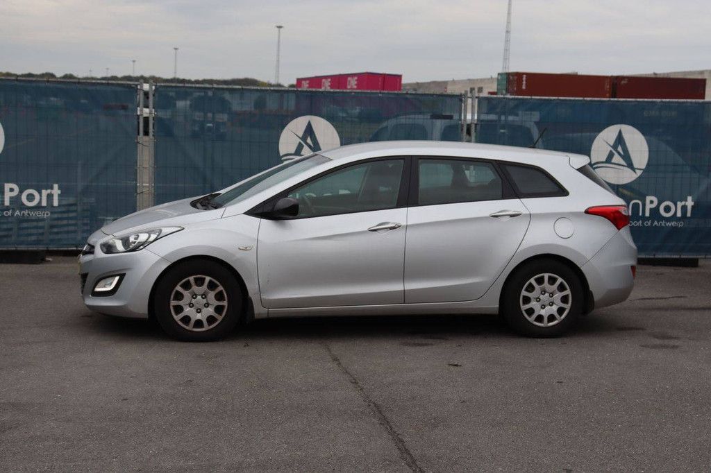 Hyundai i30 Benziner 100 PS Pkw 2013 (Margin)