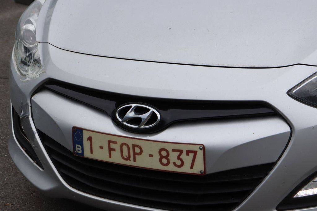 Hyundai i30 Benziner 100 PS Pkw 2013 (Margin)