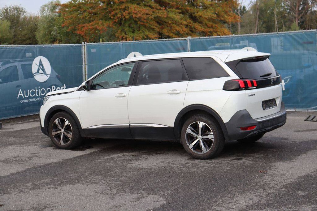 SUV Peugeot 5008 Diesel 115hp 2018 (Margin)
