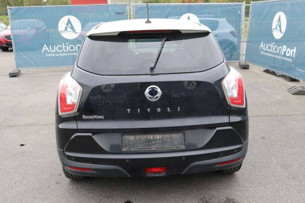 Personenauto SsangYong Tivoli Benzine 128pk 2018 (Marge)