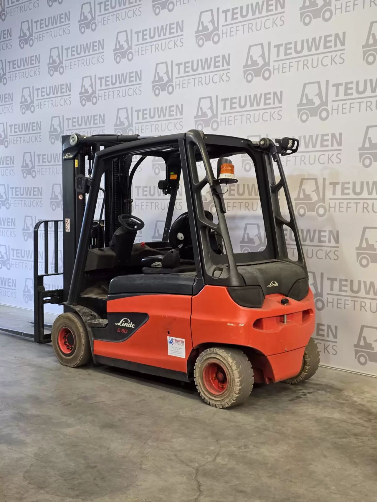 Elektro heftruck Linde E30L-01