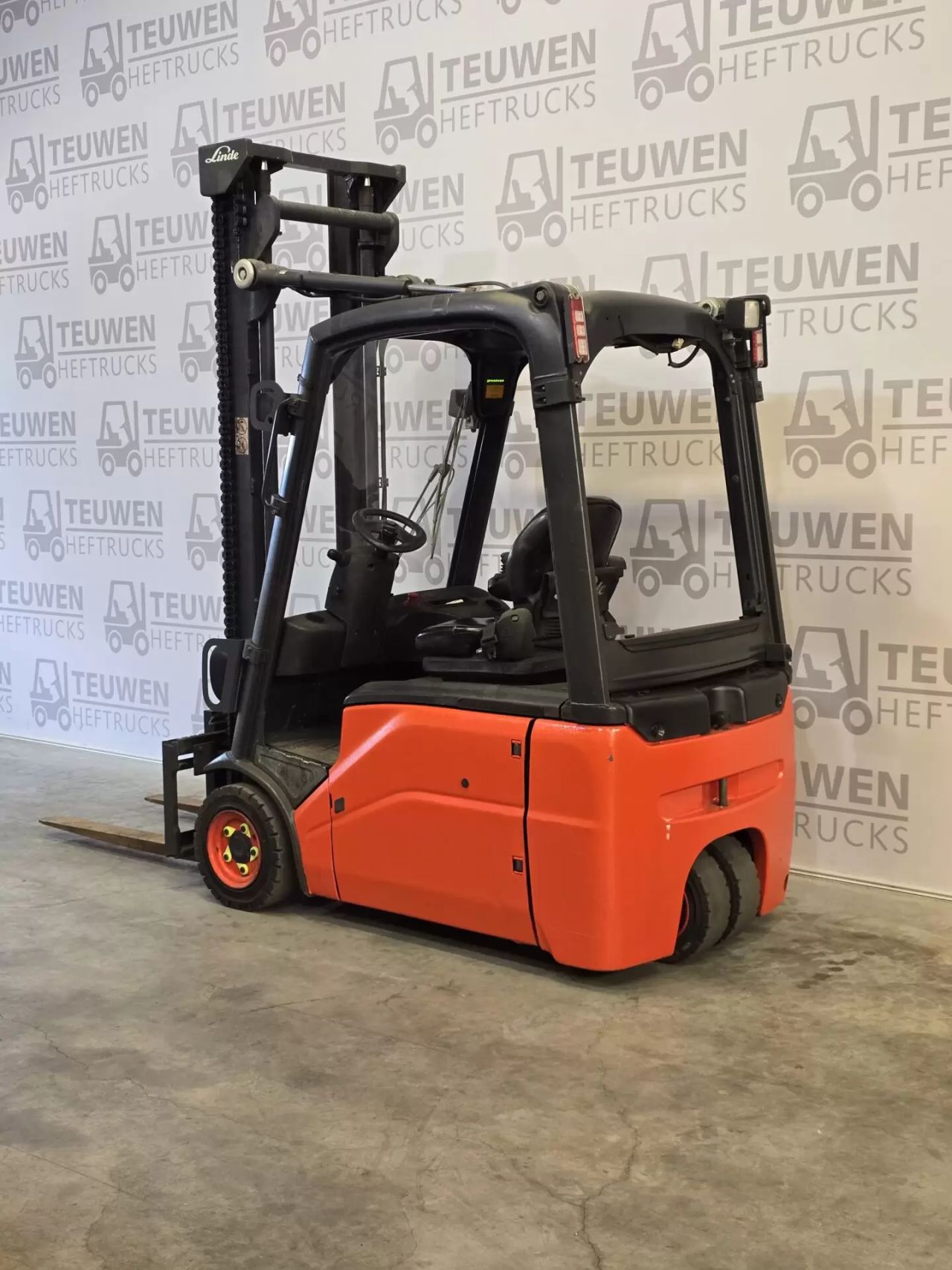 Elektro heftruck Linde E16-01