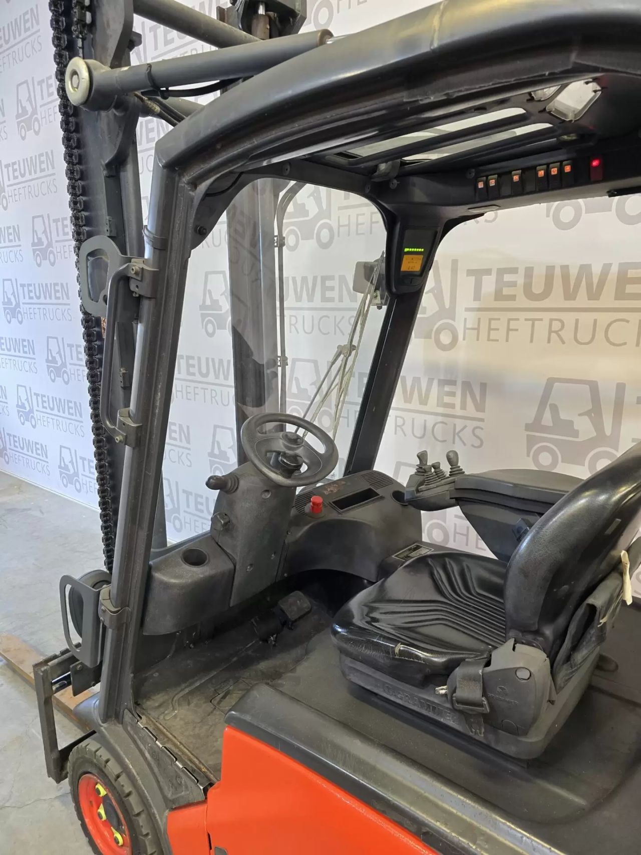 Elektro heftruck Linde E16-01