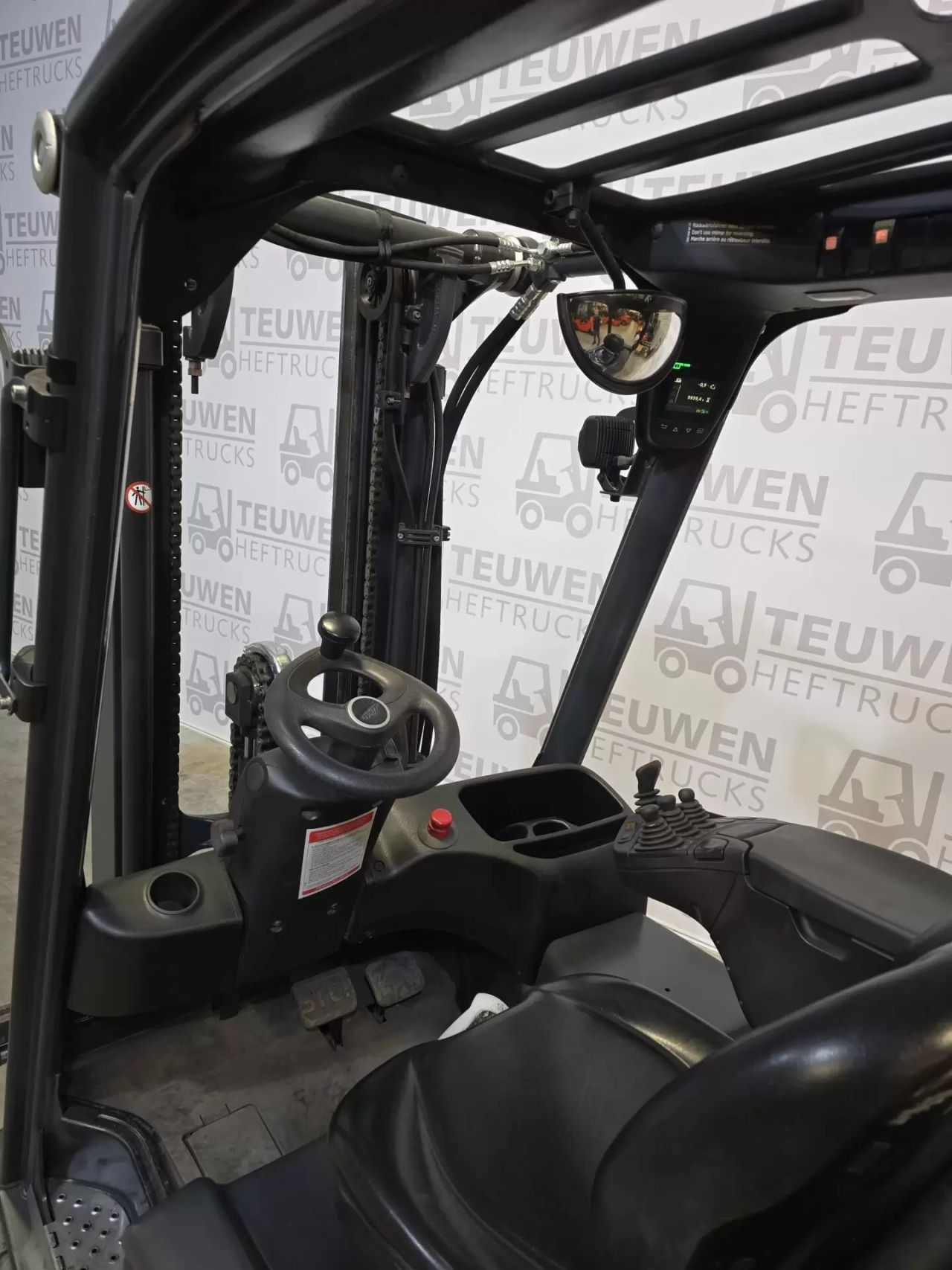 Elektro heftruck Linde E16H-02