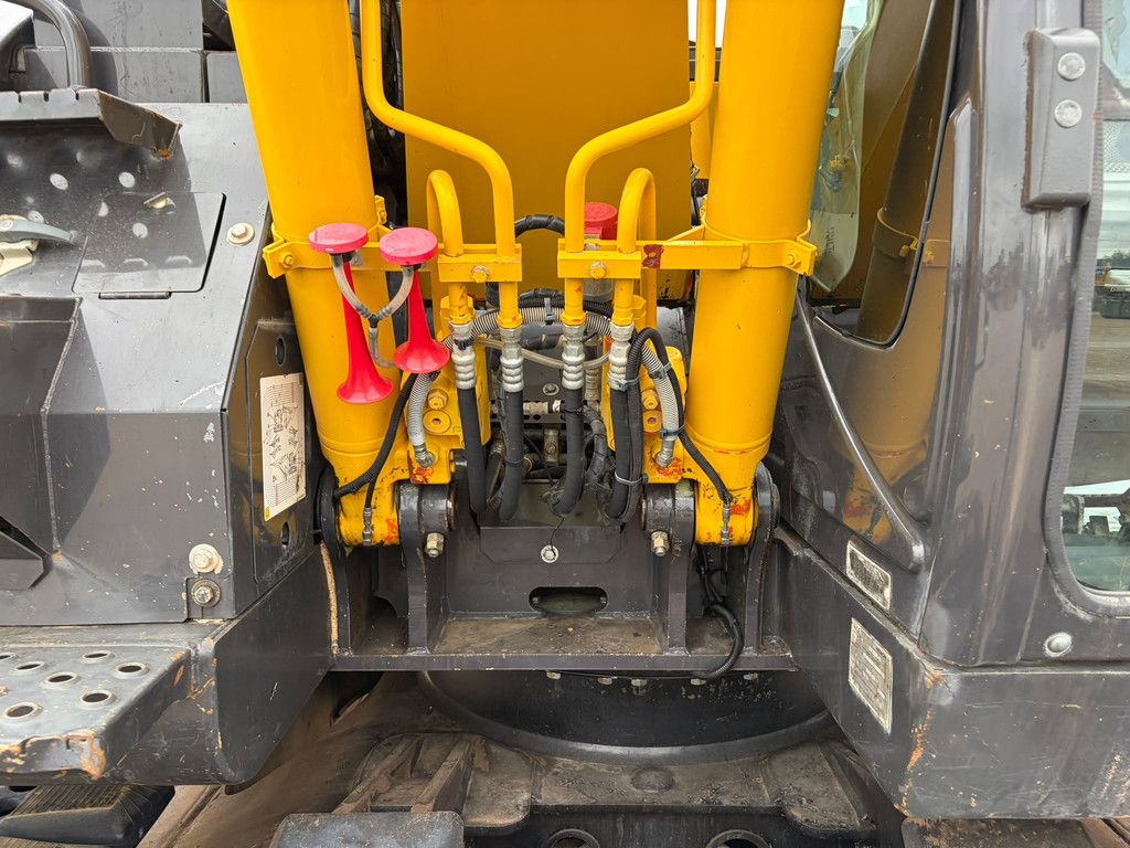 Hitachi ZX135US-6