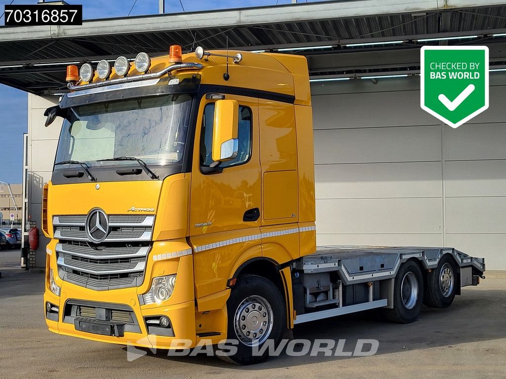 Mercedes Actros Actros 2563 6X2 Machine transporter Lift+Steering axle Xenon Automatic Euro 6
