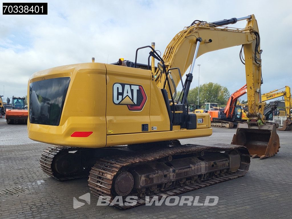 Caterpillar 323