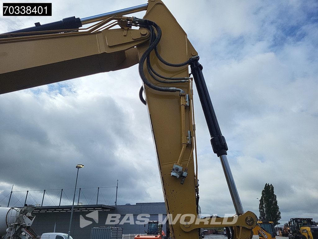 Caterpillar 323
