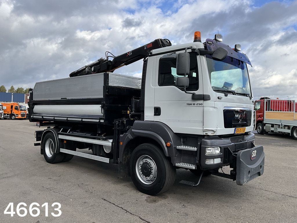 Man TGM 18.250 4x4 Full Steel Hiab 11 Tonmeter laadkraan Just 251.246 km!