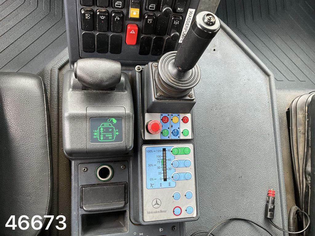 Unimog U 500 4x4 MKG 10 Tonmeter laadkraan Just 216.831 km!