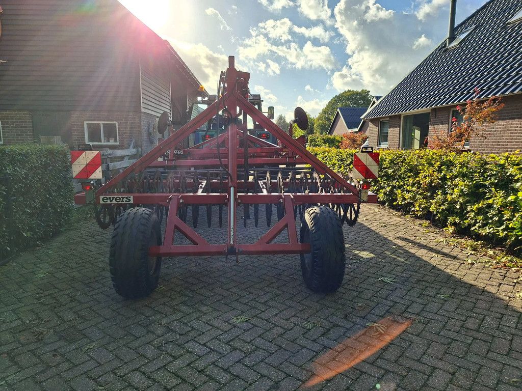 Hekamp Evers cultivator met cambridgerol 3.m breed