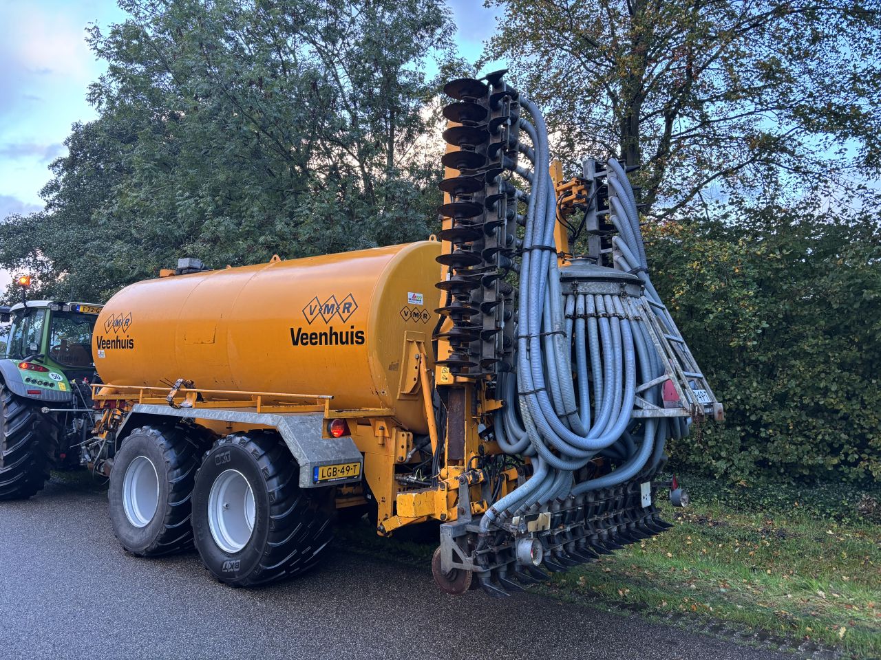 Veenhuis 14 m3 mesttank tandem met zodebemester