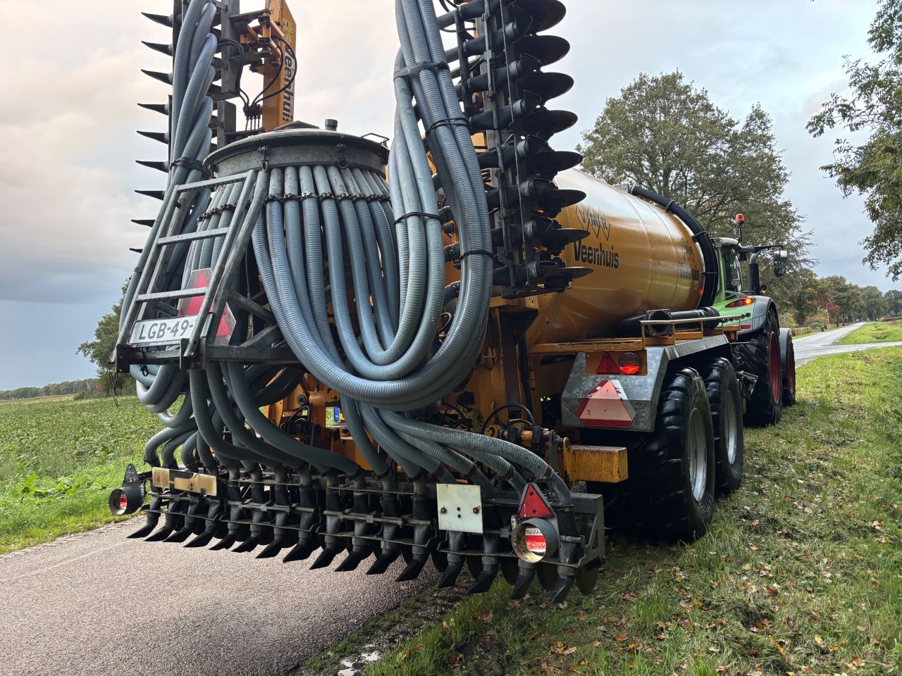 Veenhuis 14 m3 mesttank tandem met zodebemester