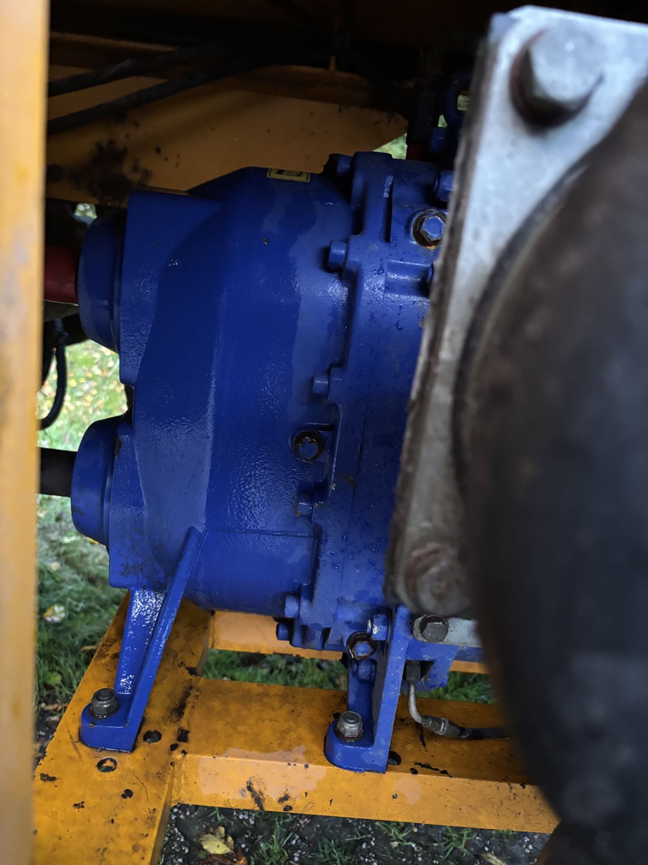 Veenhuis 14 m3 mesttank tandem met zodebemester