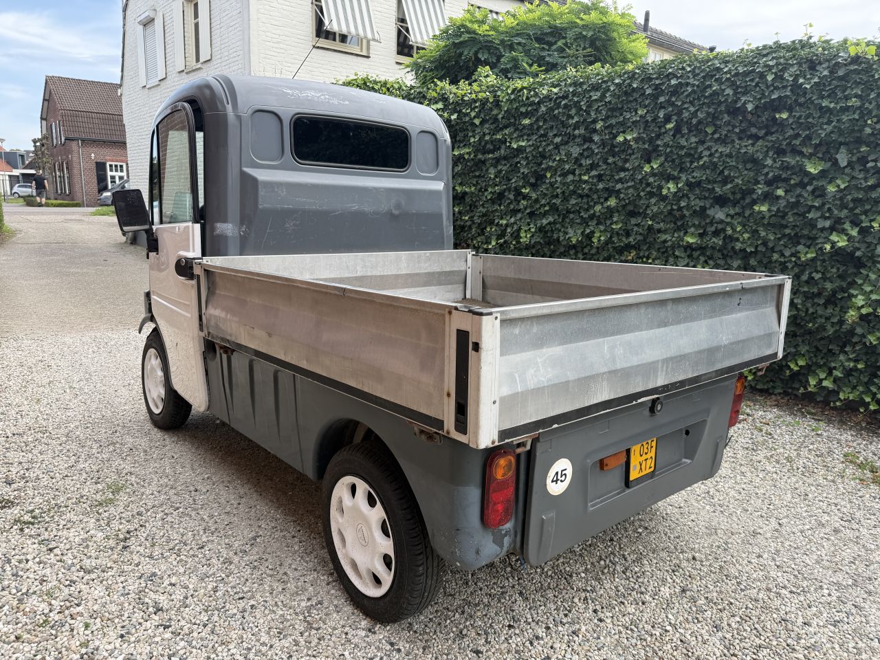 Aixam Mega Multi truck
