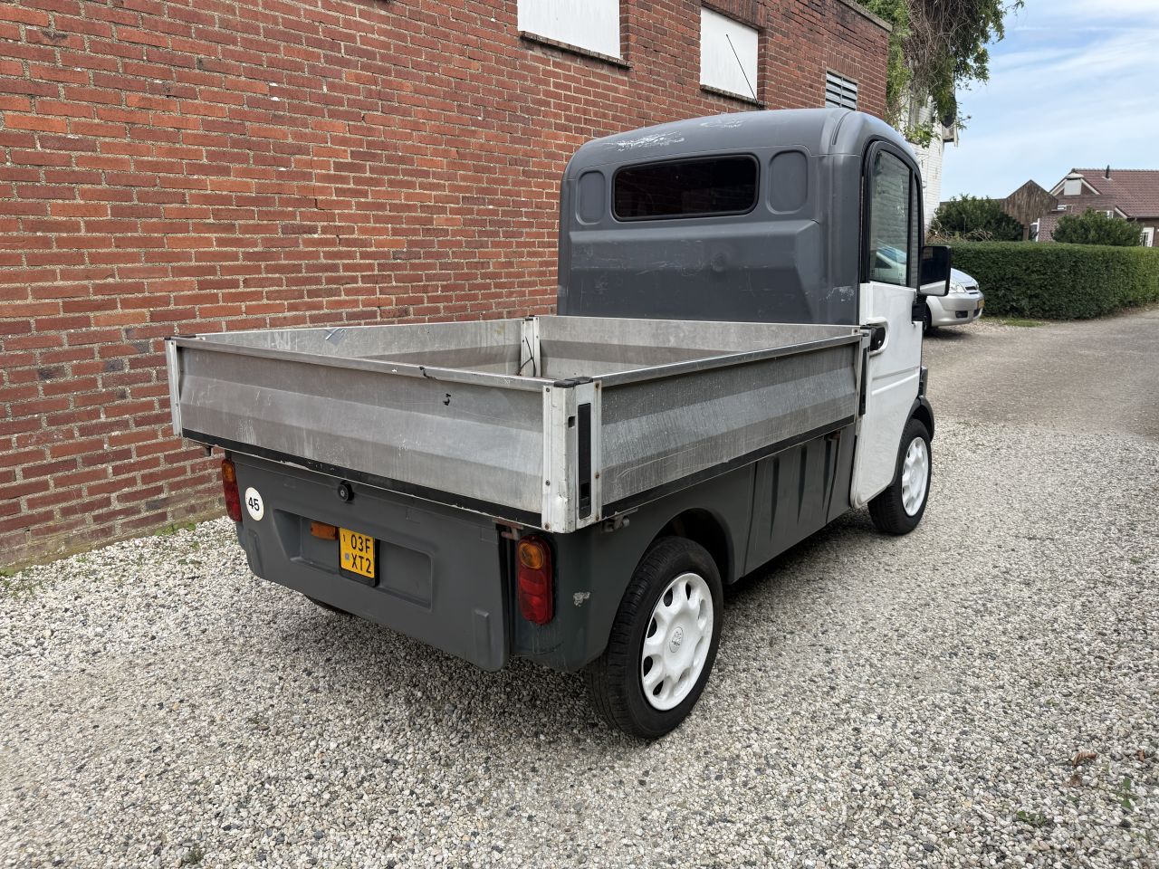 Aixam Mega Multi truck