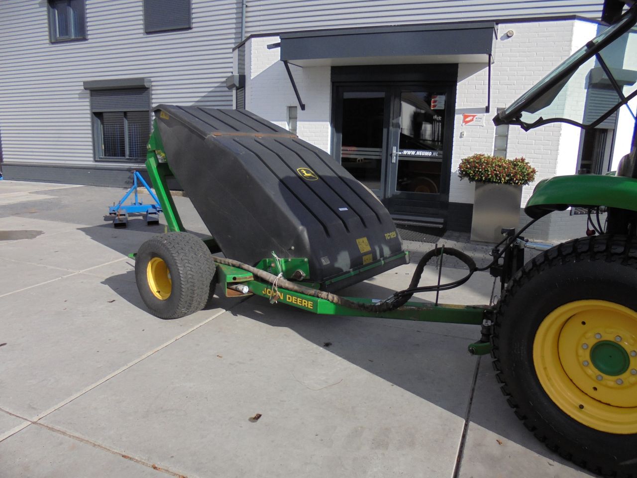 John deere TC125 core collector