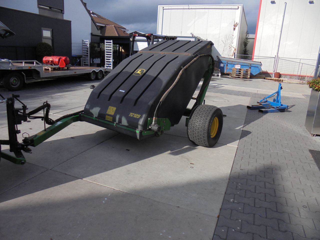 John deere TC125 core collector