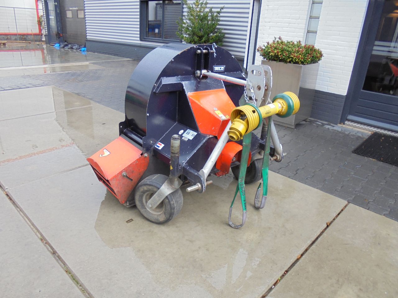 Trilo BL740 bladblazer