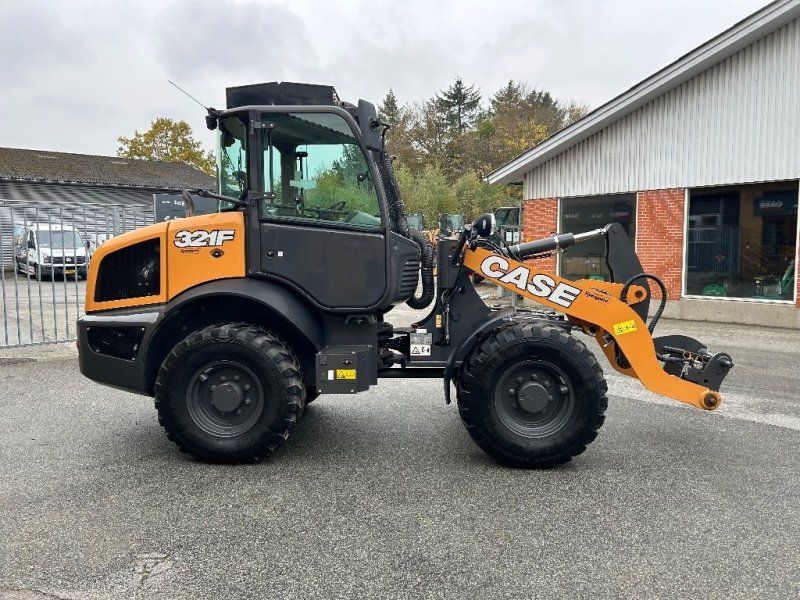 Case IH 321 F