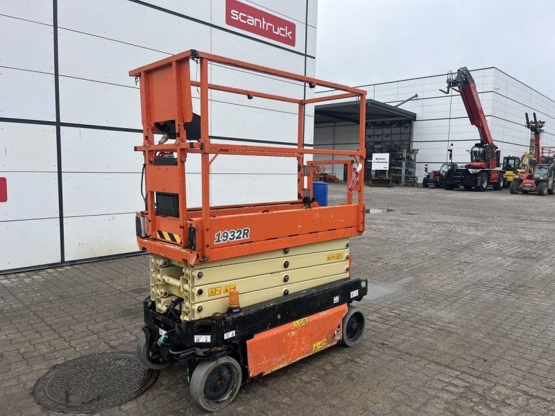 JLG 1932R