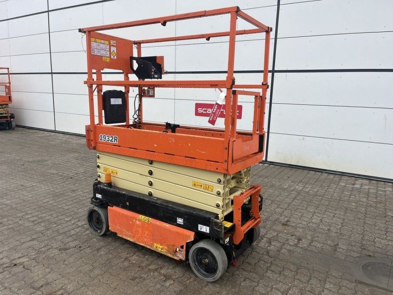 JLG 1932R