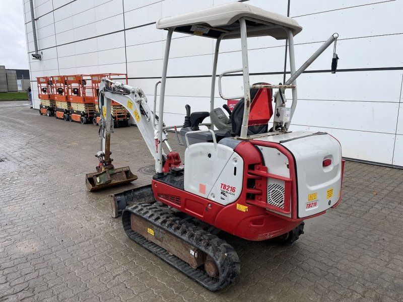 Takeuchi TB216H