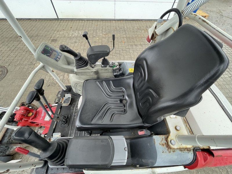 Takeuchi TB216H