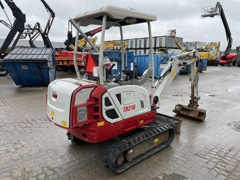 Takeuchi TB216H