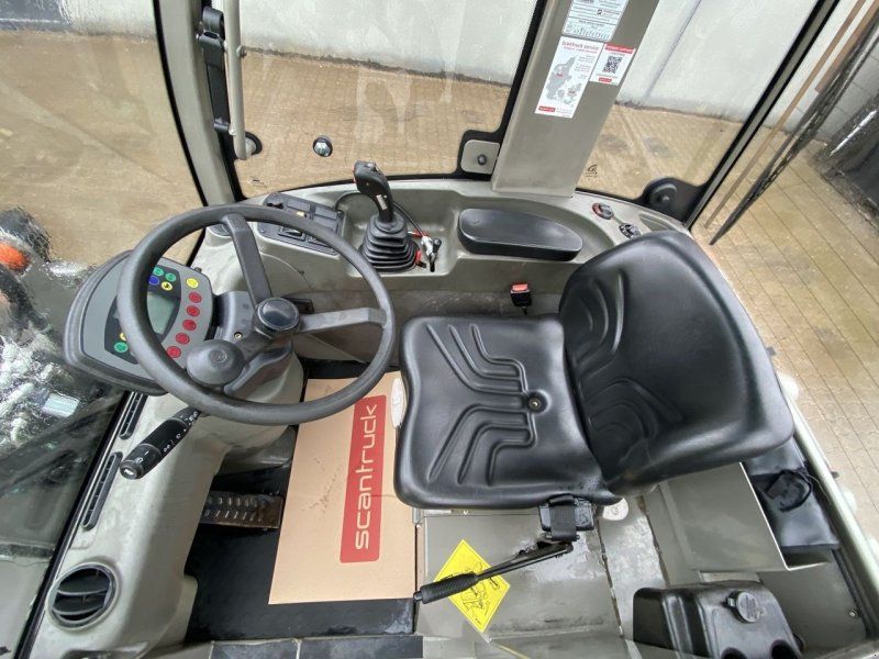 AR320 Cab