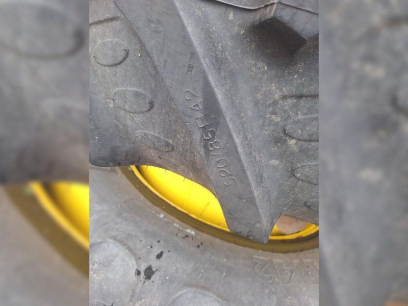 520/85R42