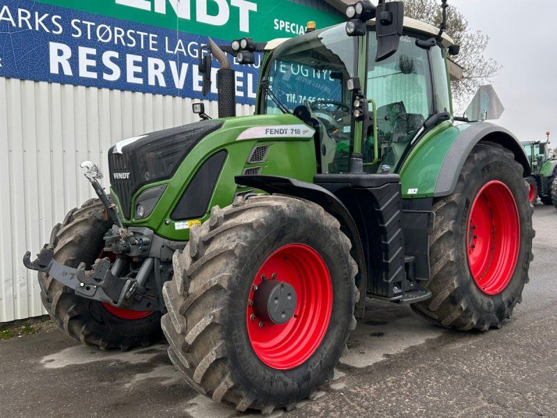 Fendt 718 Vario S4 Power Plus