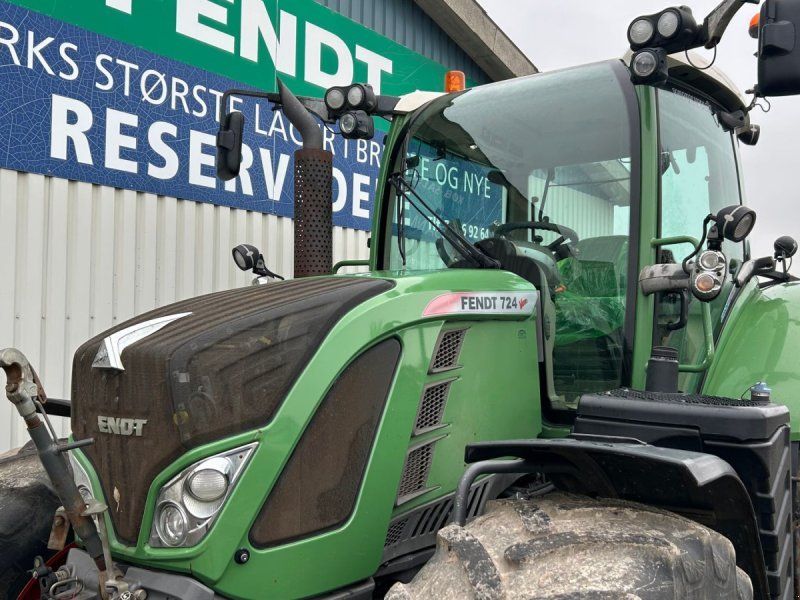 Fendt 724 Vario SCR Profi Plus