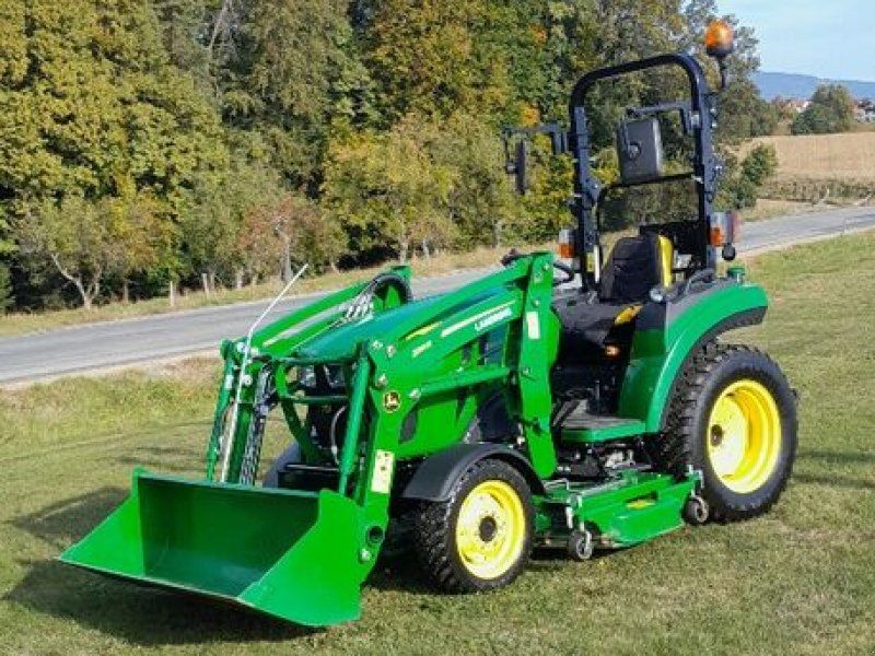 John Deere 2038R