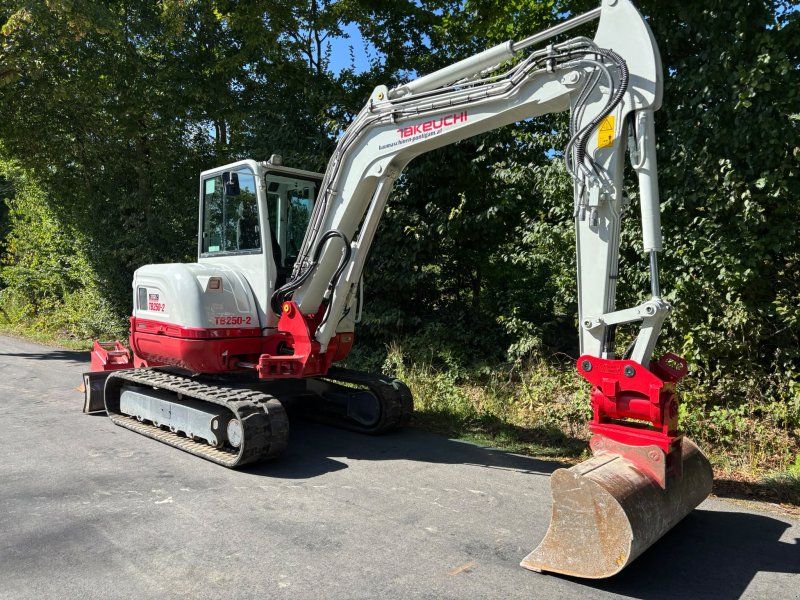 Takeuchi TB 250-2