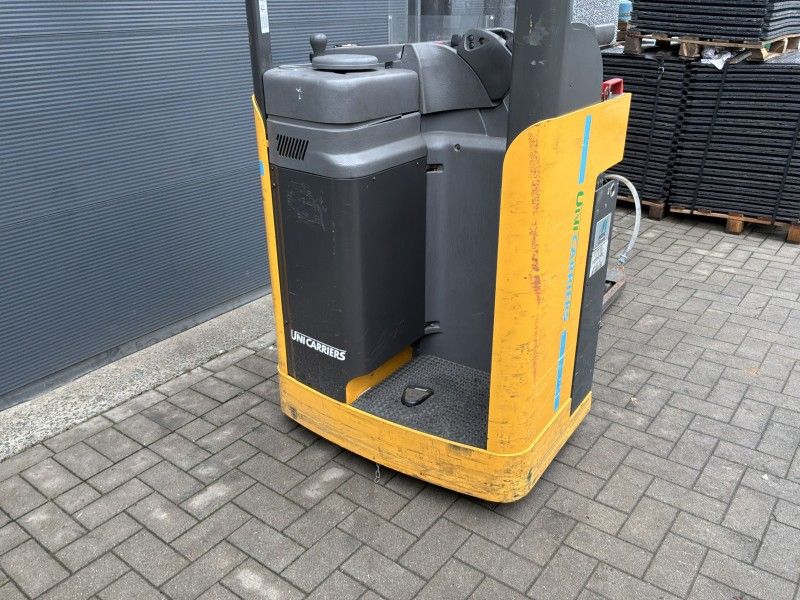 2020 UNI Carriers A/160STJN420 Schubmaststapler