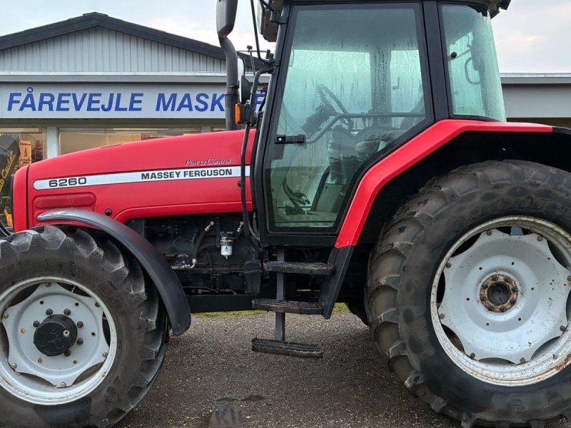 Massey Ferguson 6260