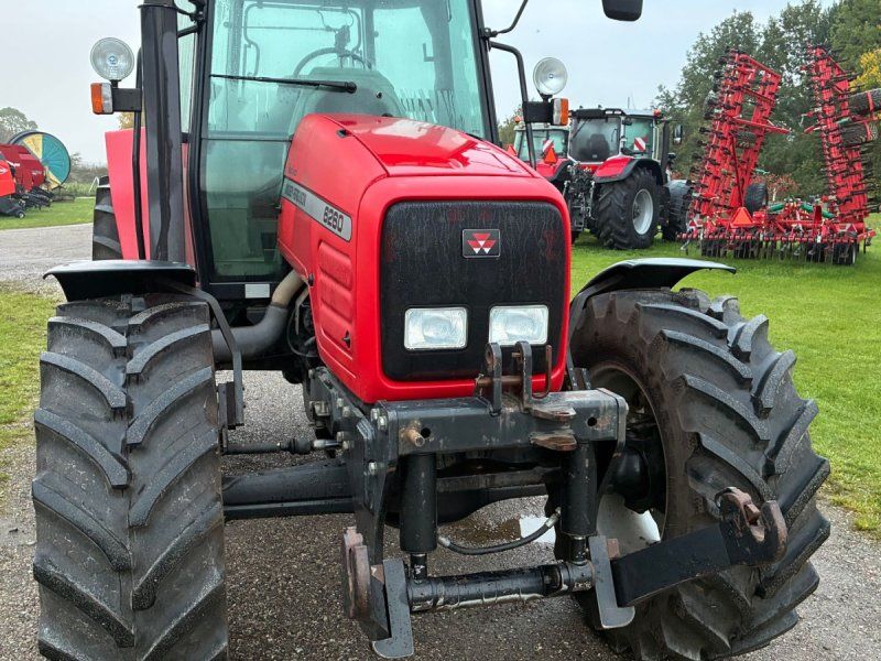 Massey Ferguson 6260