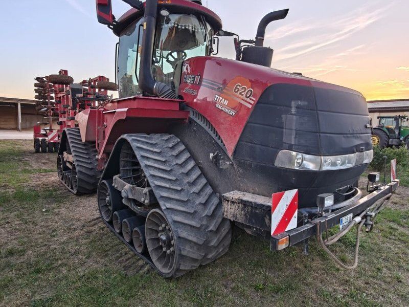 Case QUADTRAC 620