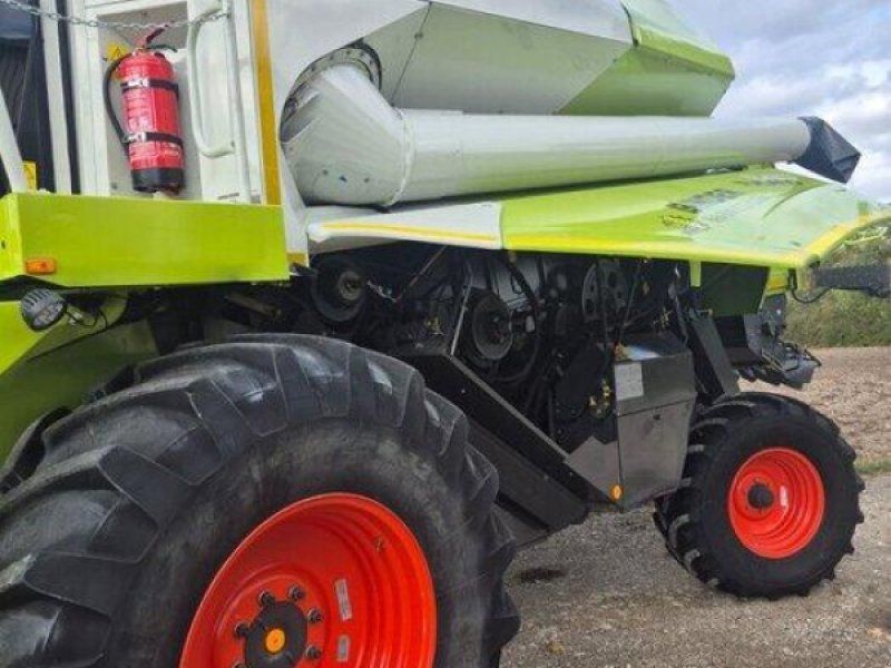 Claas Tucano 340 Schneidwerk