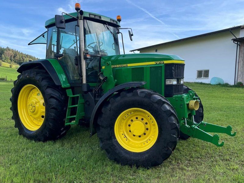John Deere 7810
