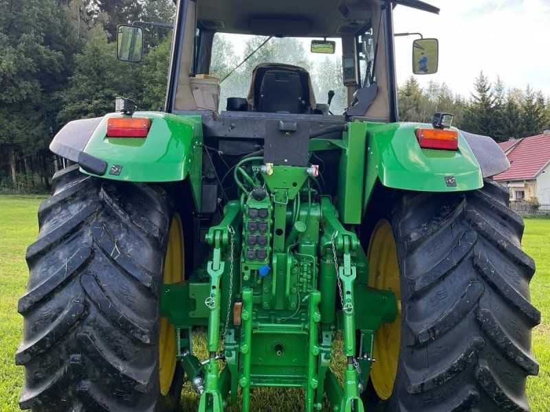 John Deere 7810