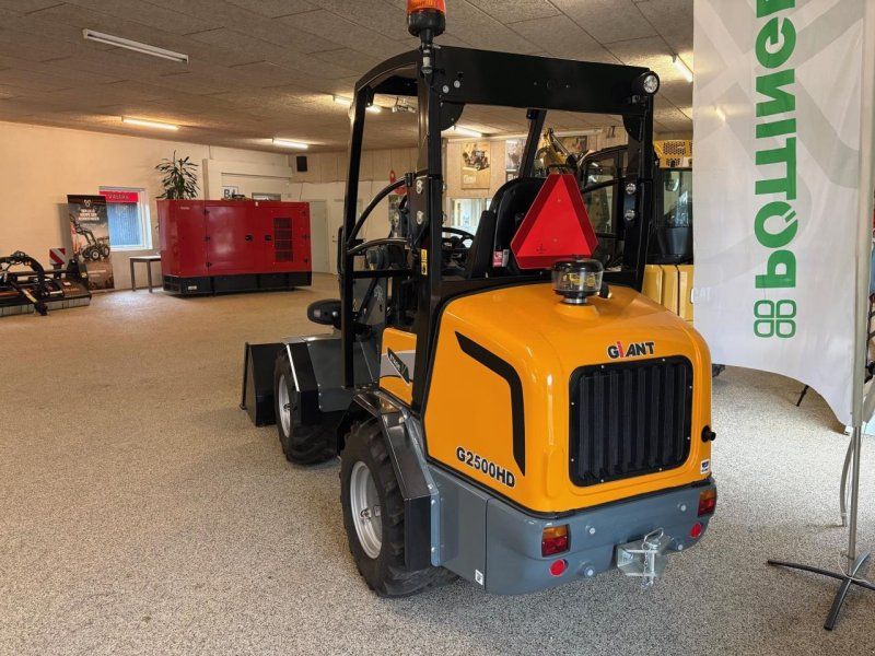 Giant G2500 HD