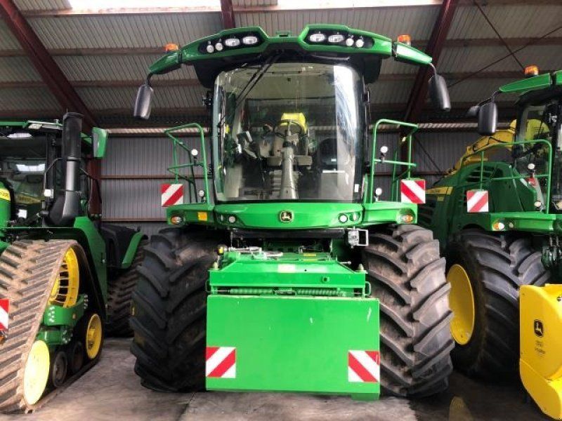 John Deere 8500