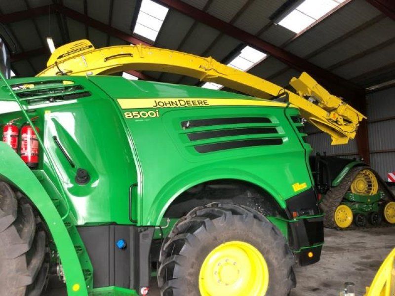 John Deere 8500