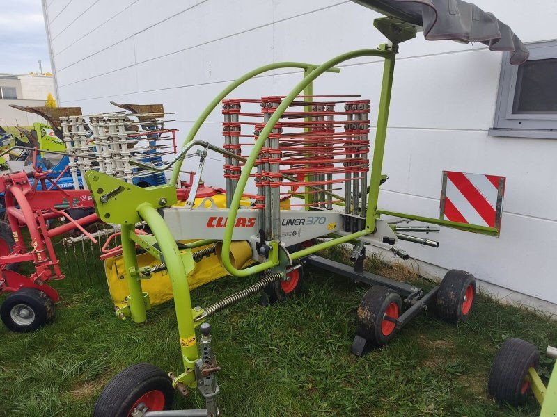 Claas Liner 370